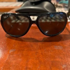 Black ray ban sunglasses
